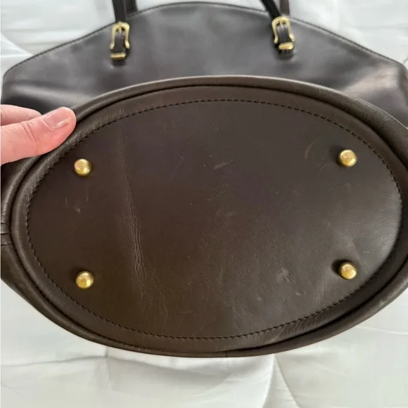 FOUNT Eloise Tote in EUC in Wolf. - Picture 2 of 5